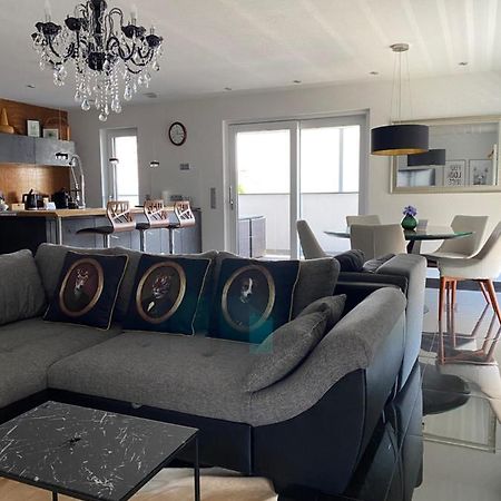 Luxurioeses City Penthouse Friedrichshafen Bagian luar foto