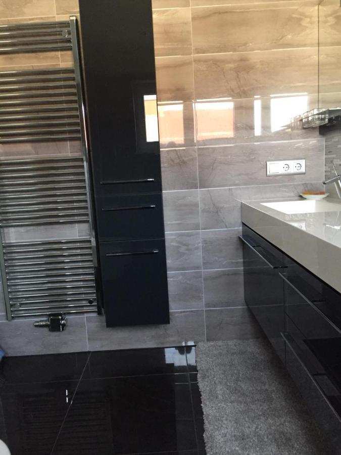 Luxurioeses City Penthouse Friedrichshafen Bagian luar foto